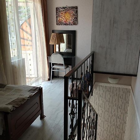 Irakli Guesthouse 博尔若米 外观 照片